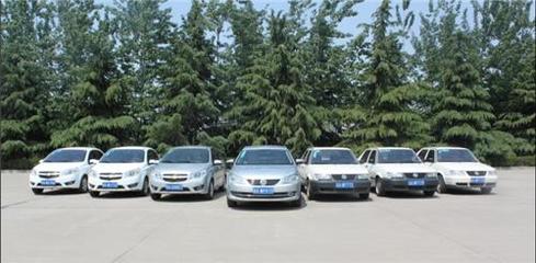 西安汽車陪練陪駕一對(duì)一教學(xué)價(jià)格低服務(wù)好